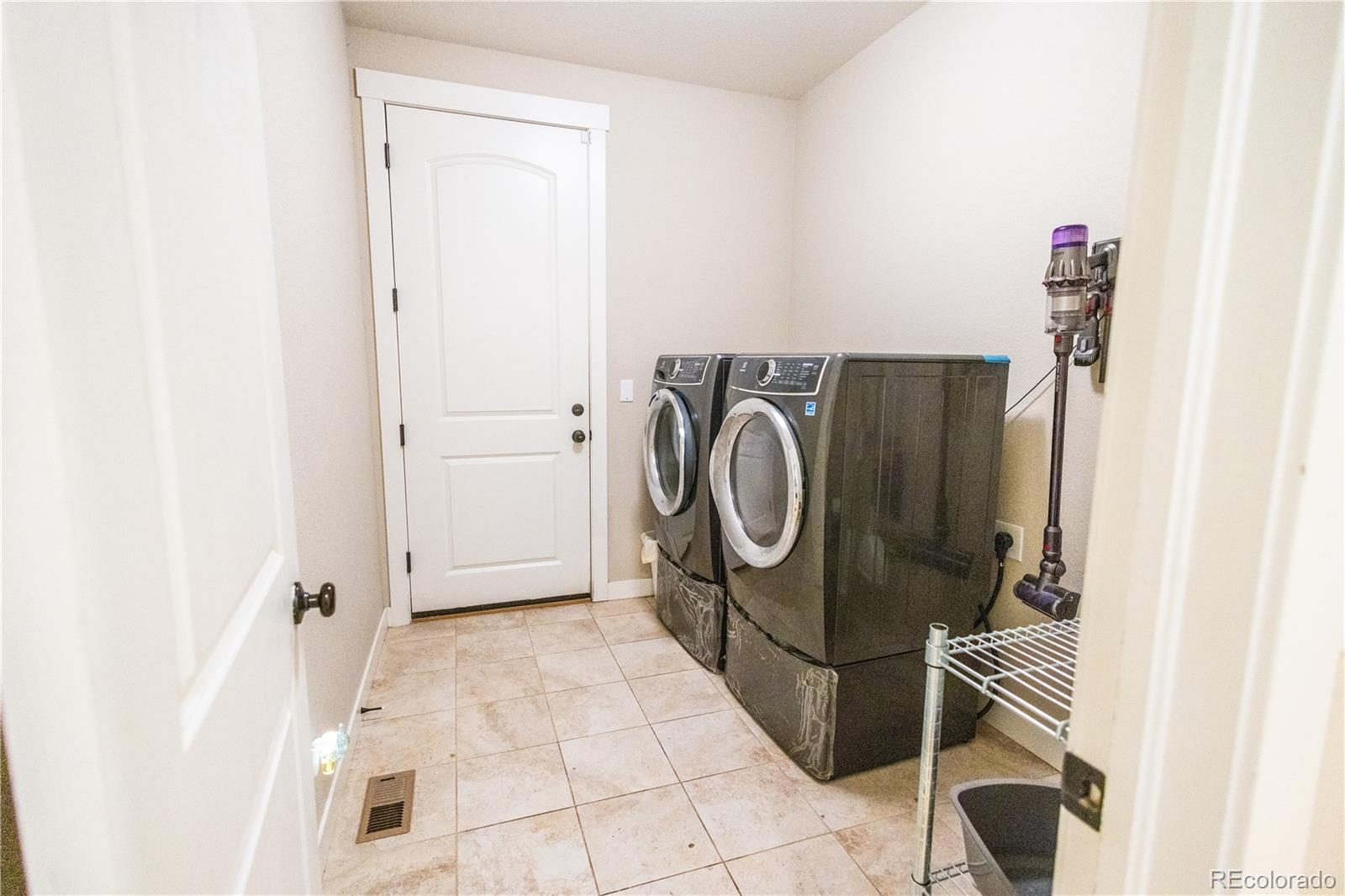 MLS Image #18 for 15753  elizabeth circle,thornton, Colorado