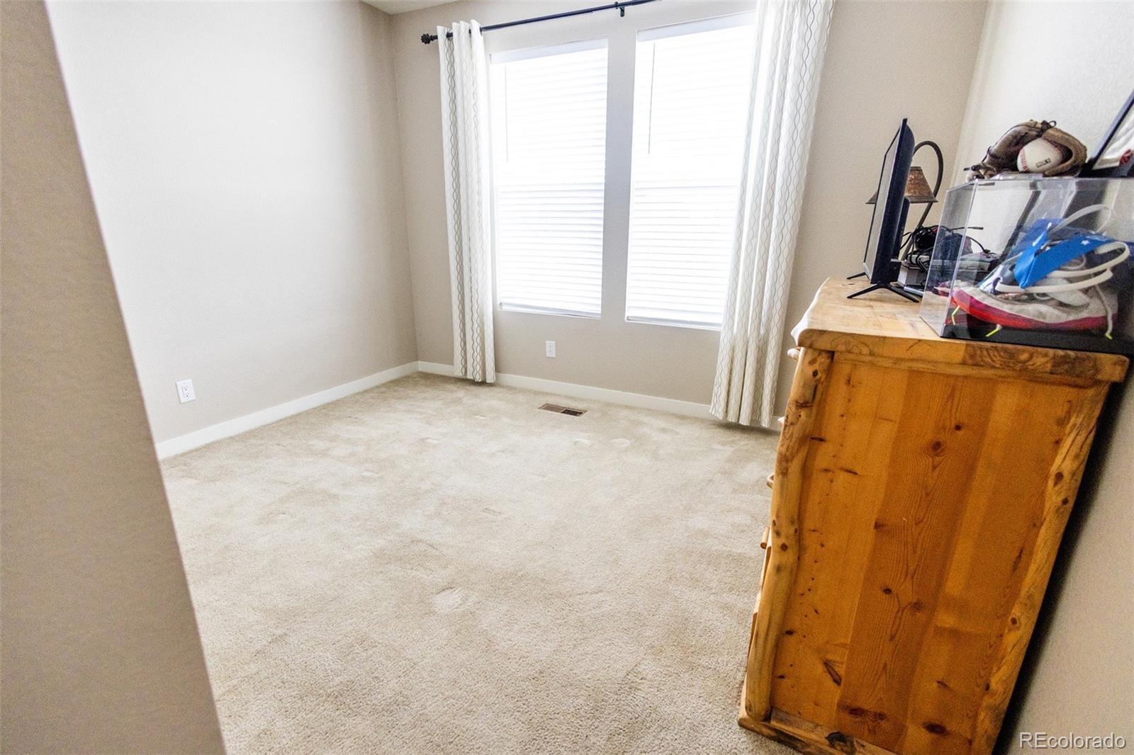 MLS Image #6 for 15753  elizabeth circle,thornton, Colorado