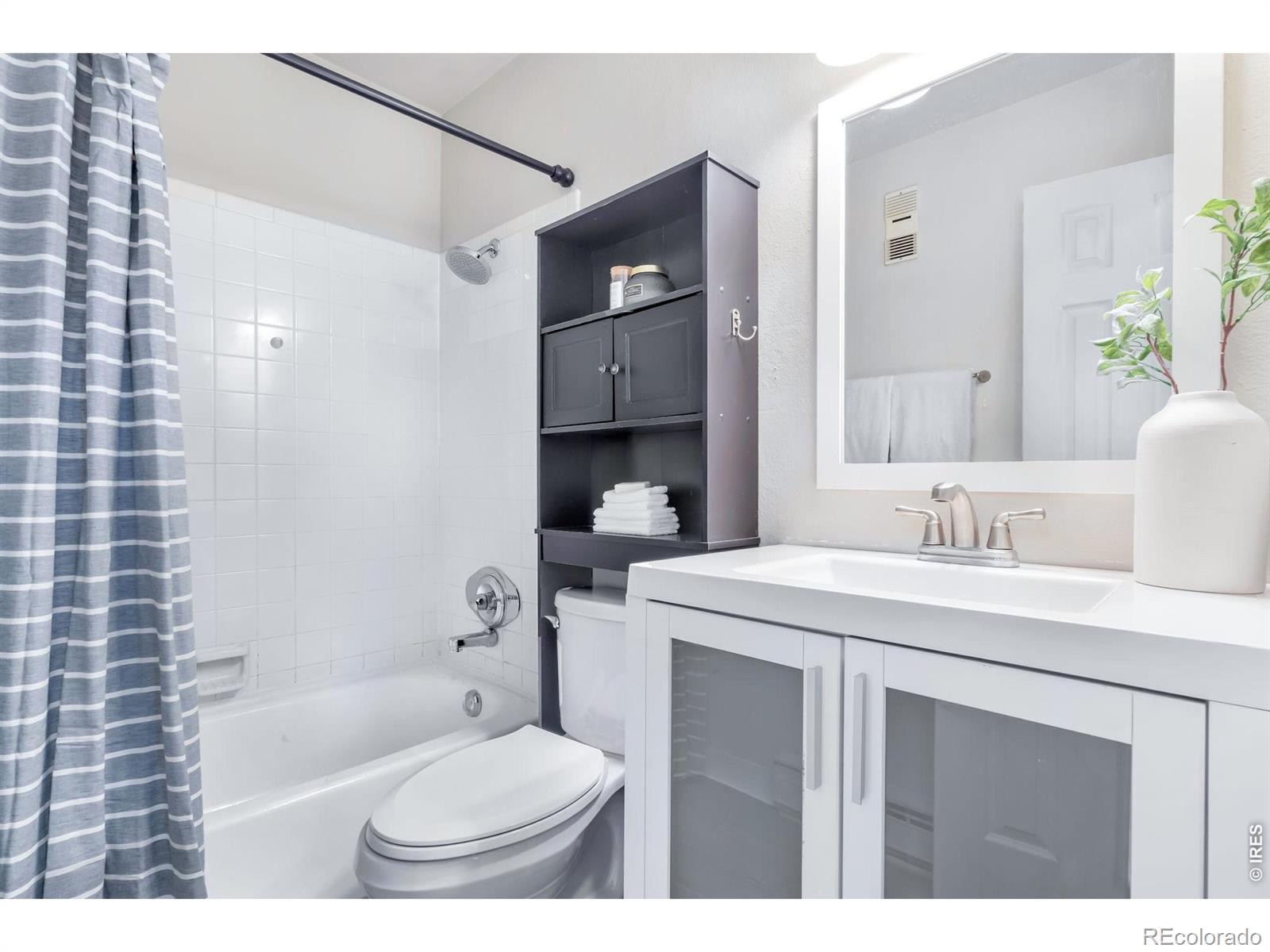 MLS Image #2 for 801  vanderbilt court,fort collins, Colorado