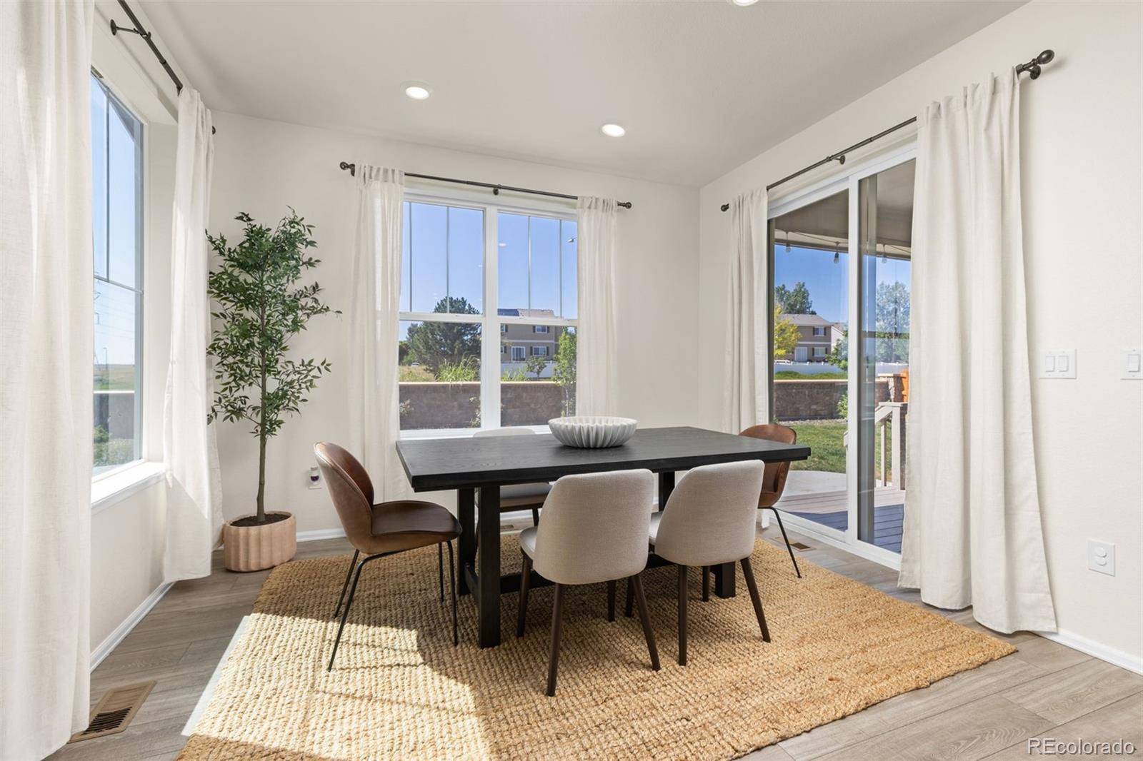MLS Image #16 for 24794 e tennessee place,aurora, Colorado