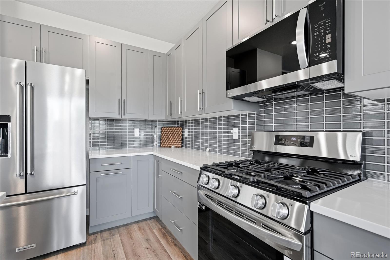 MLS Image #10 for 4045 s teller street,denver, Colorado