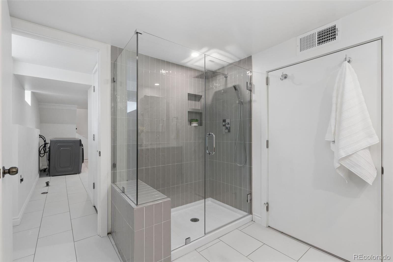 MLS Image #17 for 3340 e martin luther king jr boulevard,denver, Colorado