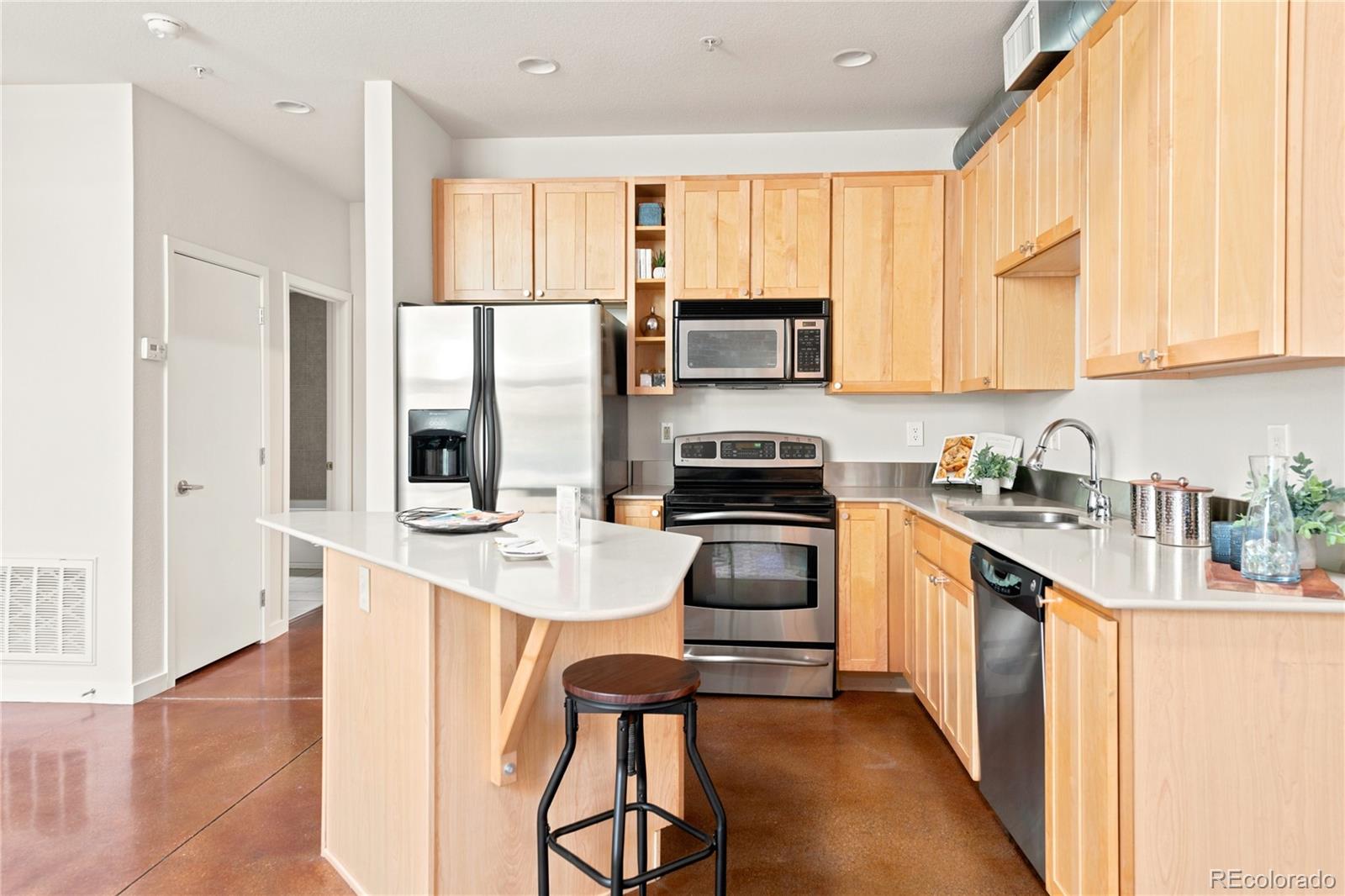 MLS Image #11 for 3033  blake street,denver, Colorado