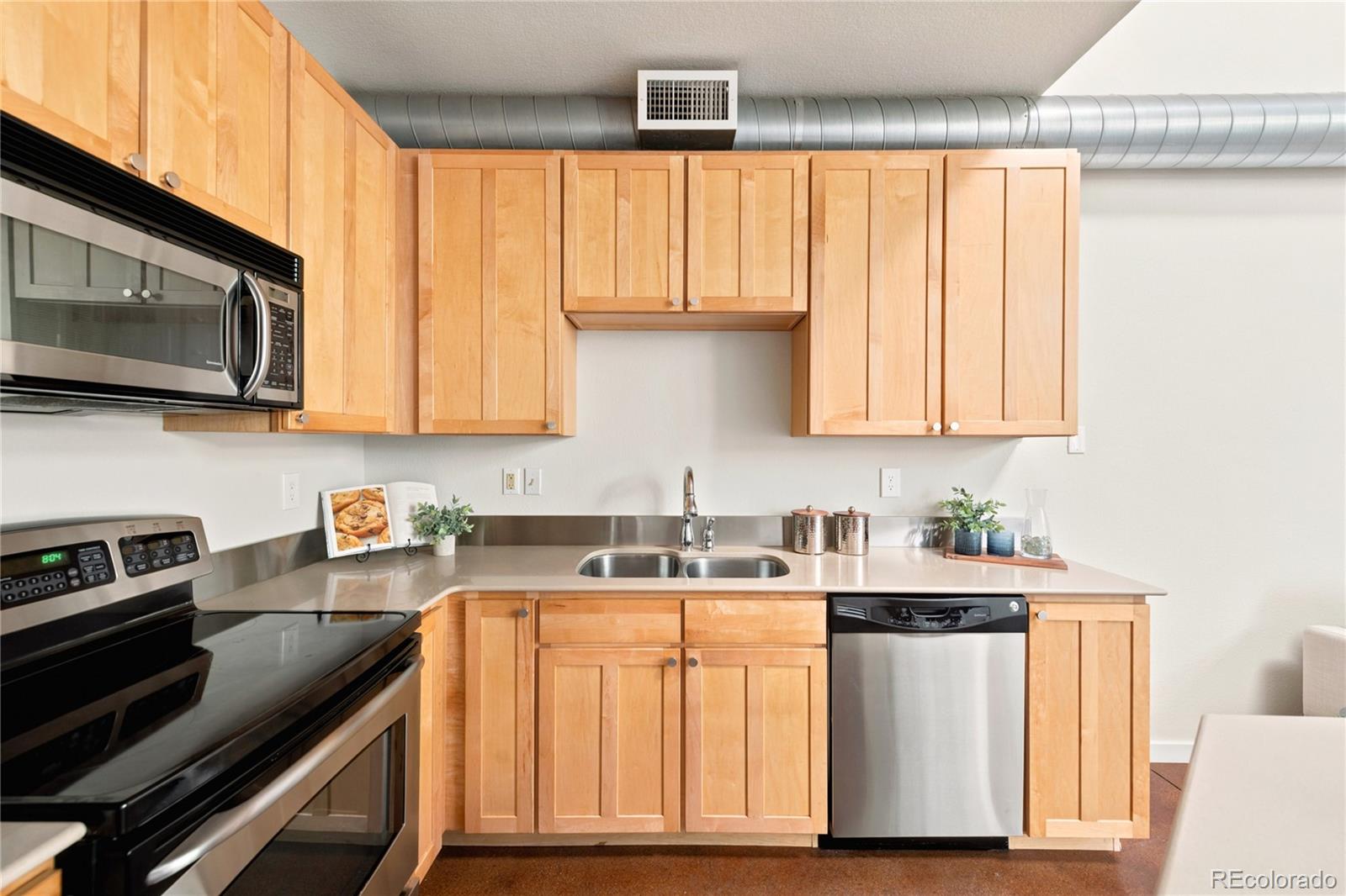MLS Image #12 for 3033  blake street,denver, Colorado