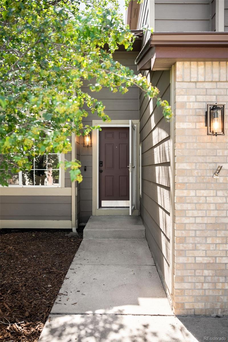 MLS Image #2 for 10176  woodrose lane,littleton, Colorado
