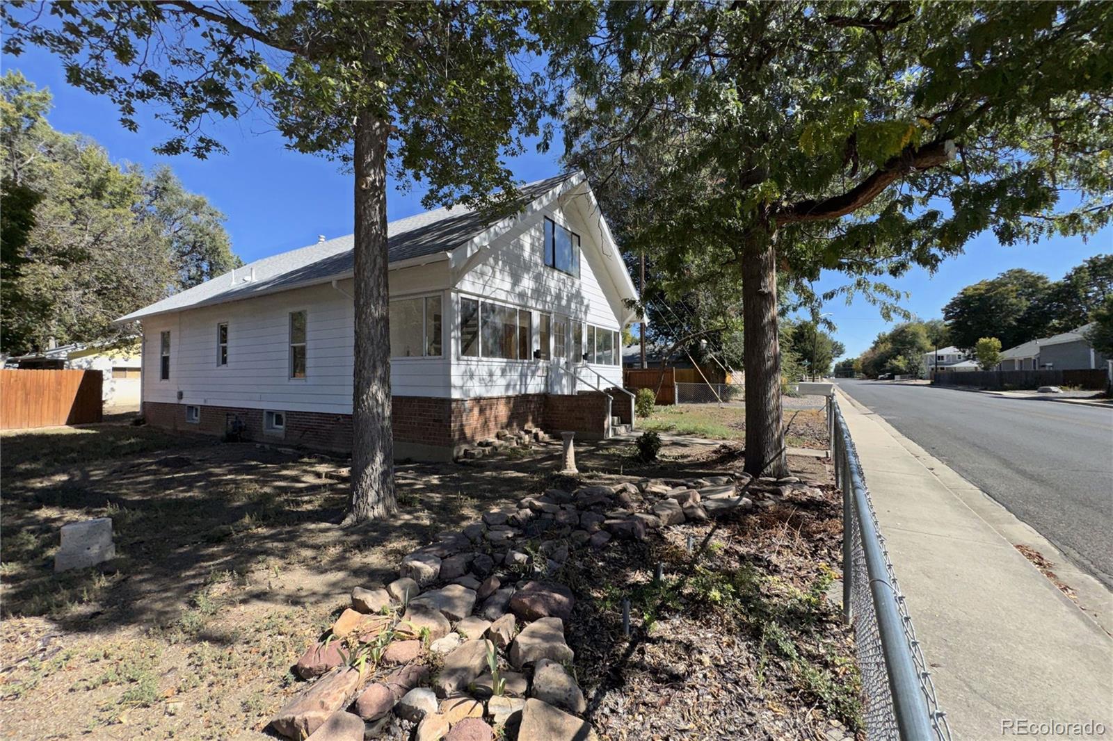 MLS Image #2 for 1048  11th avenue,longmont, Colorado
