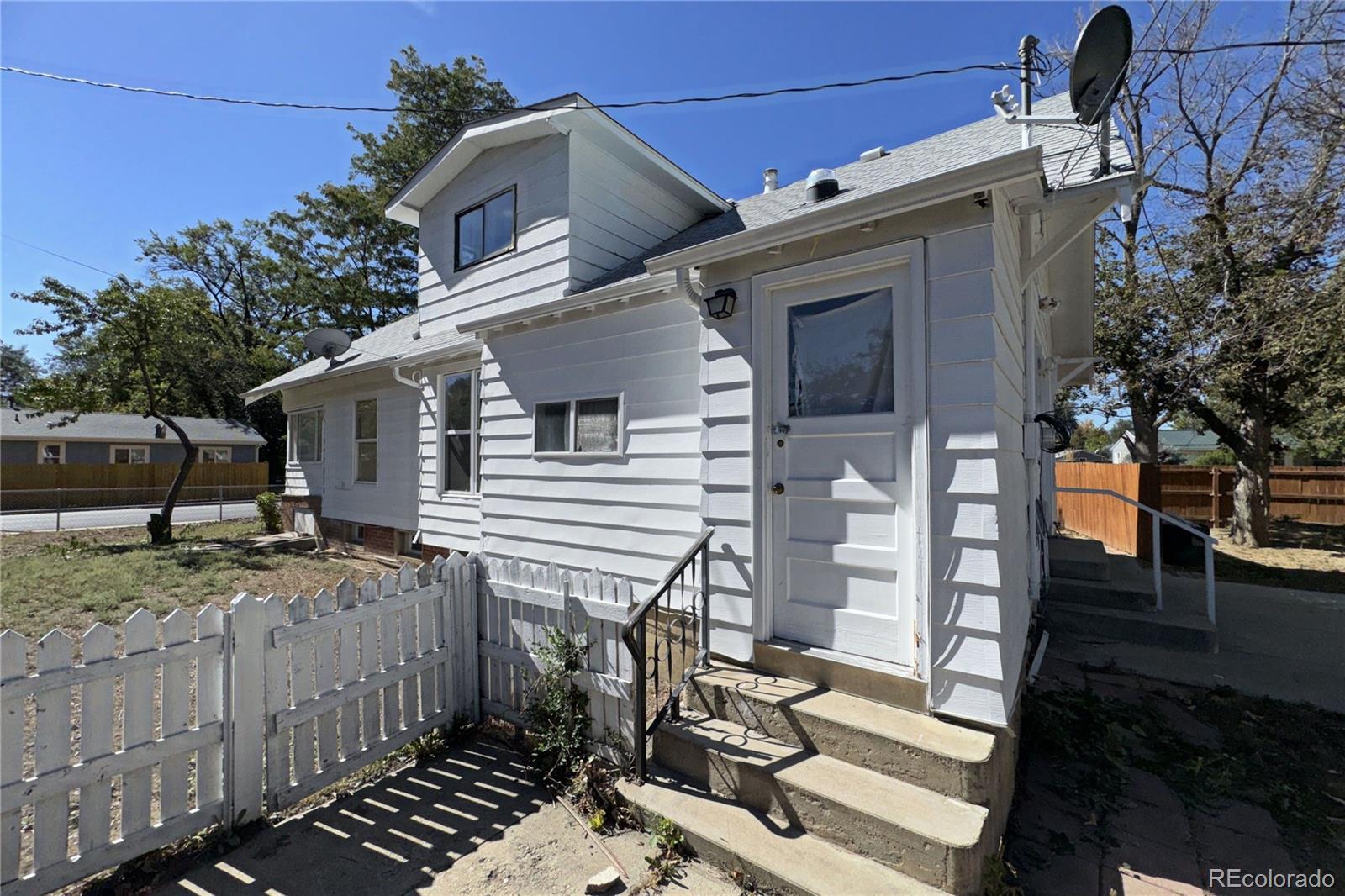 MLS Image #4 for 1048  11th avenue,longmont, Colorado