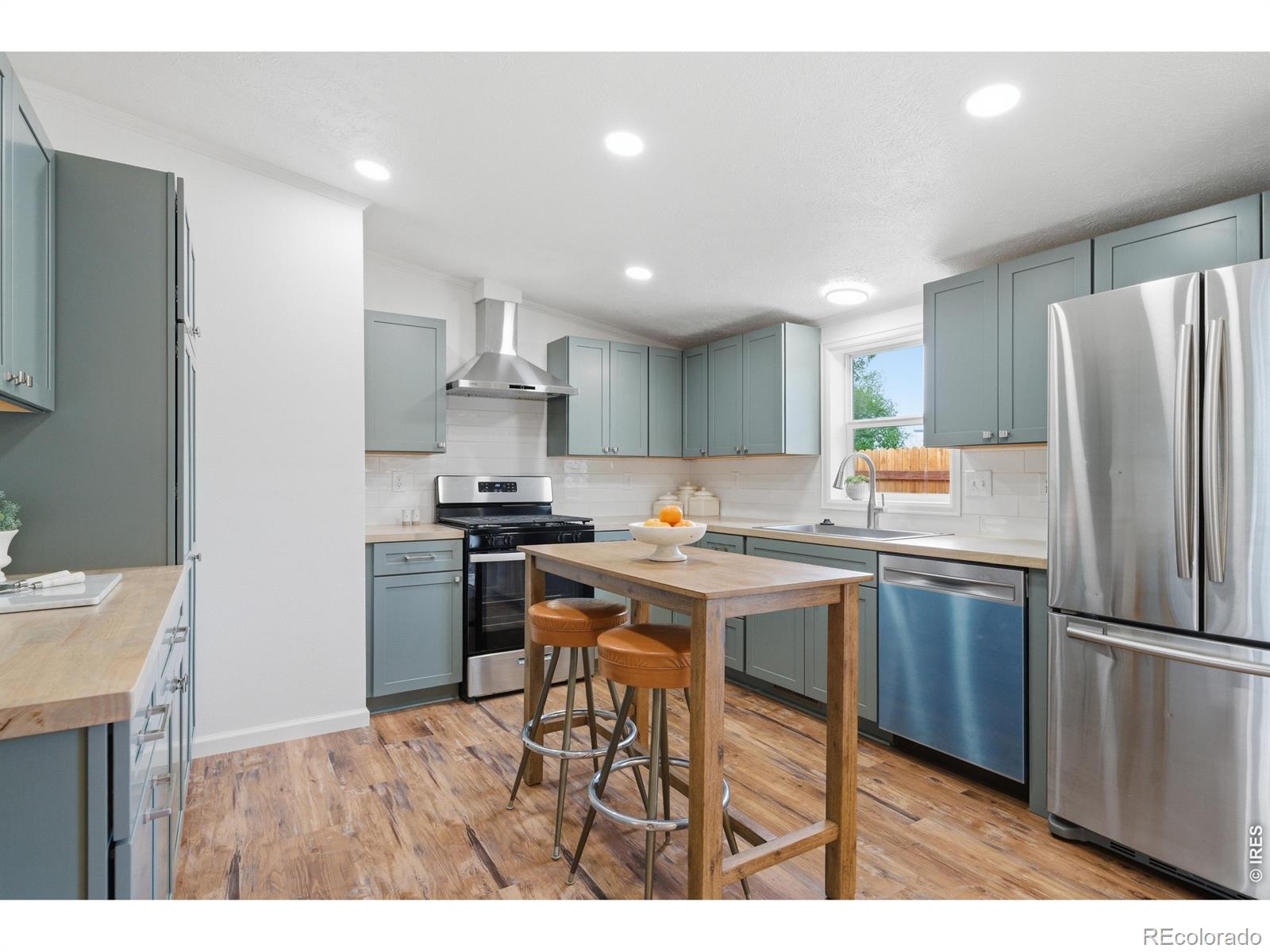 MLS Image #1 for 108 e douglas road,fort collins, Colorado
