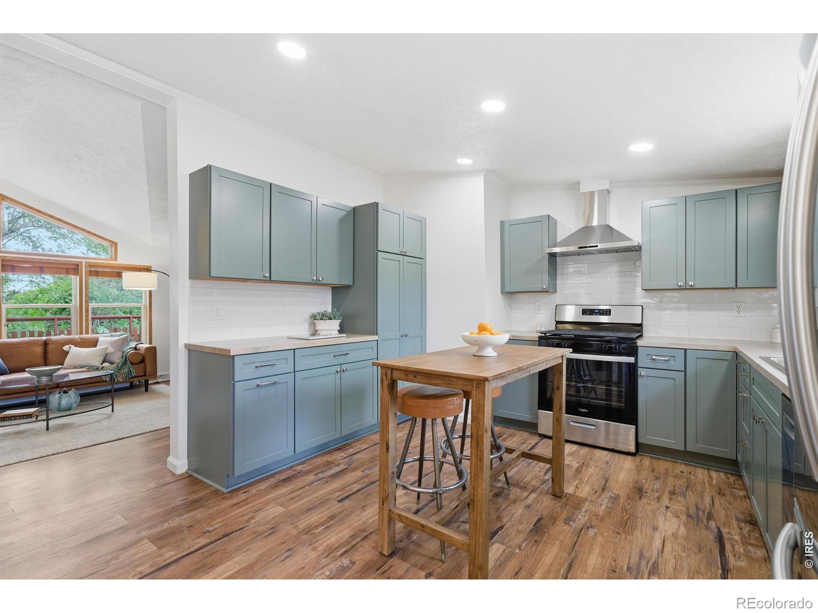 MLS Image #9 for 108 e douglas road,fort collins, Colorado
