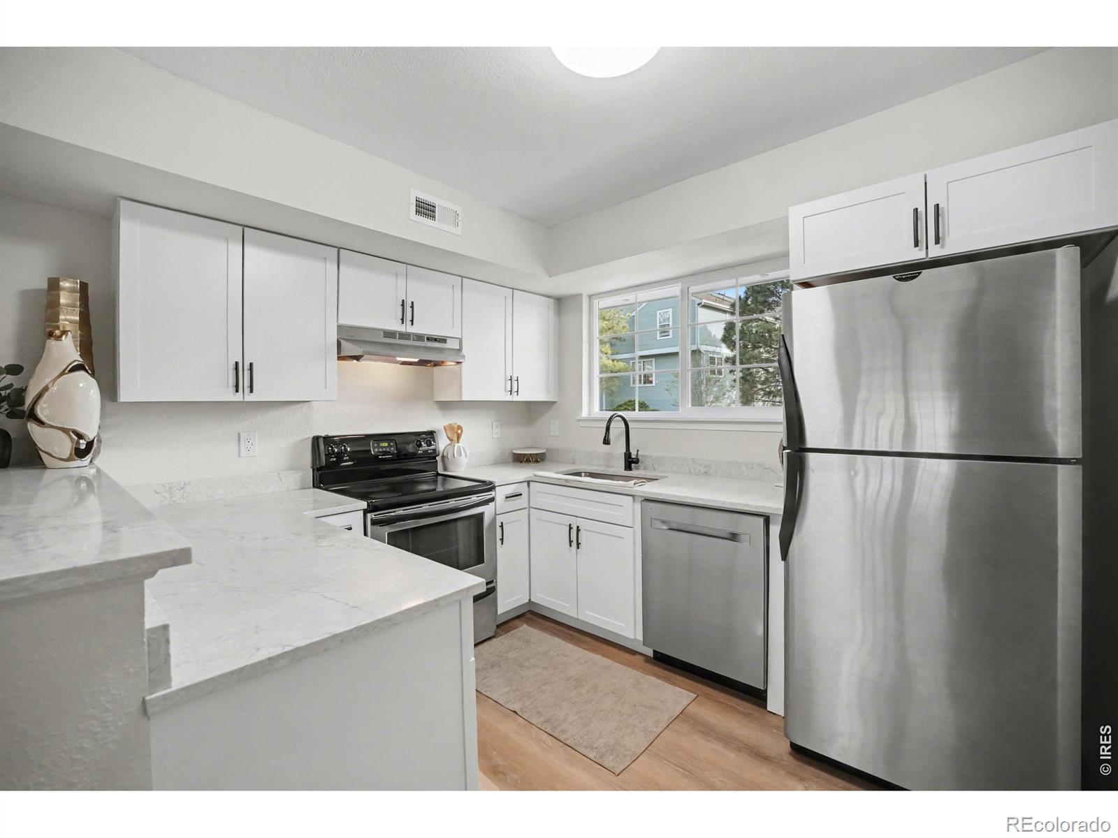 MLS Image #9 for 8199  welby road,denver, Colorado