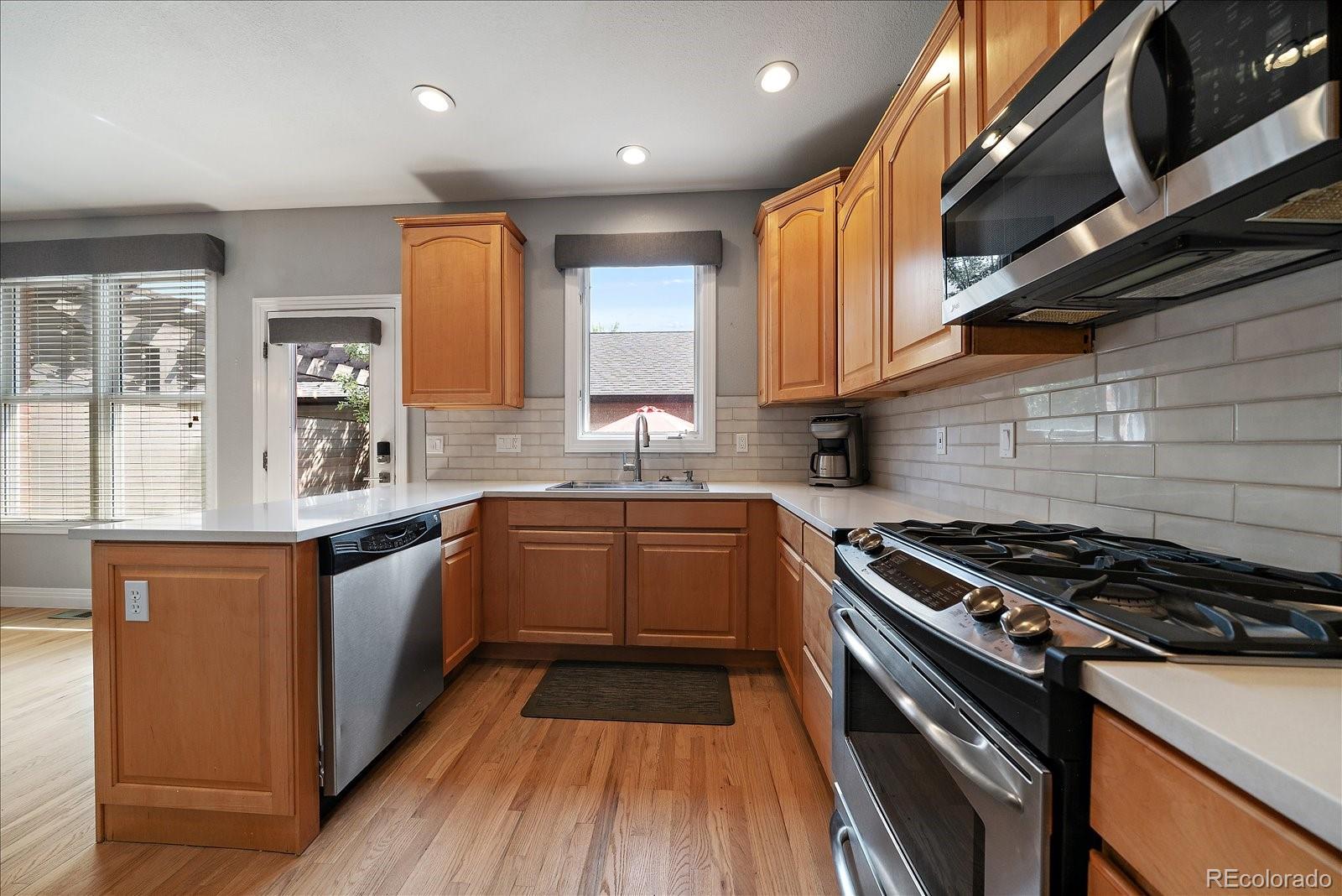 MLS Image #11 for 108 s monroe street,denver, Colorado