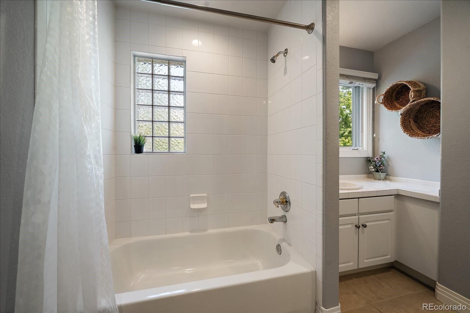 MLS Image #23 for 108 s monroe street,denver, Colorado
