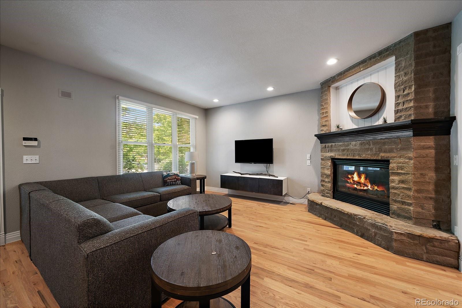 MLS Image #4 for 108 s monroe street,denver, Colorado