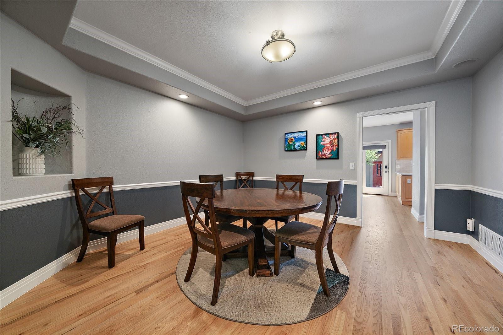 MLS Image #6 for 108 s monroe street,denver, Colorado