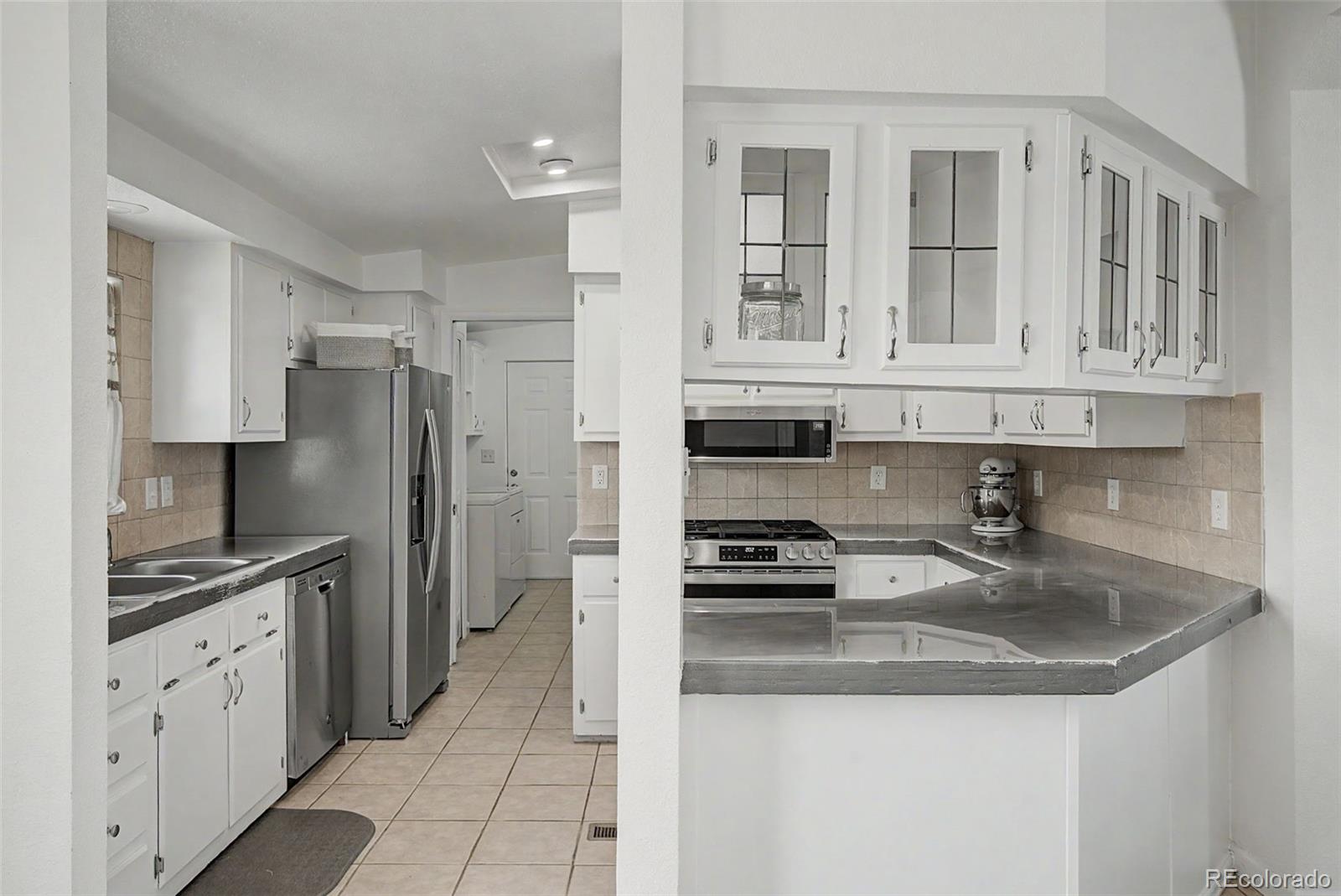 MLS Image #13 for 667 s burro drive,pueblo, Colorado