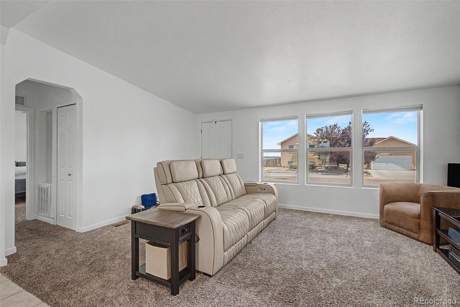 MLS Image #5 for 667 s burro drive,pueblo, Colorado