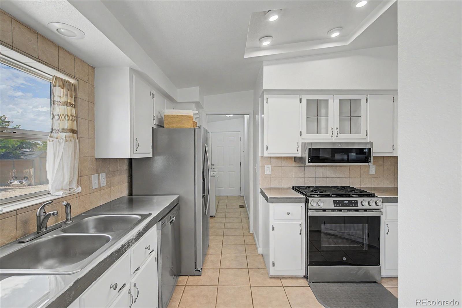 MLS Image #9 for 667 s burro drive,pueblo, Colorado