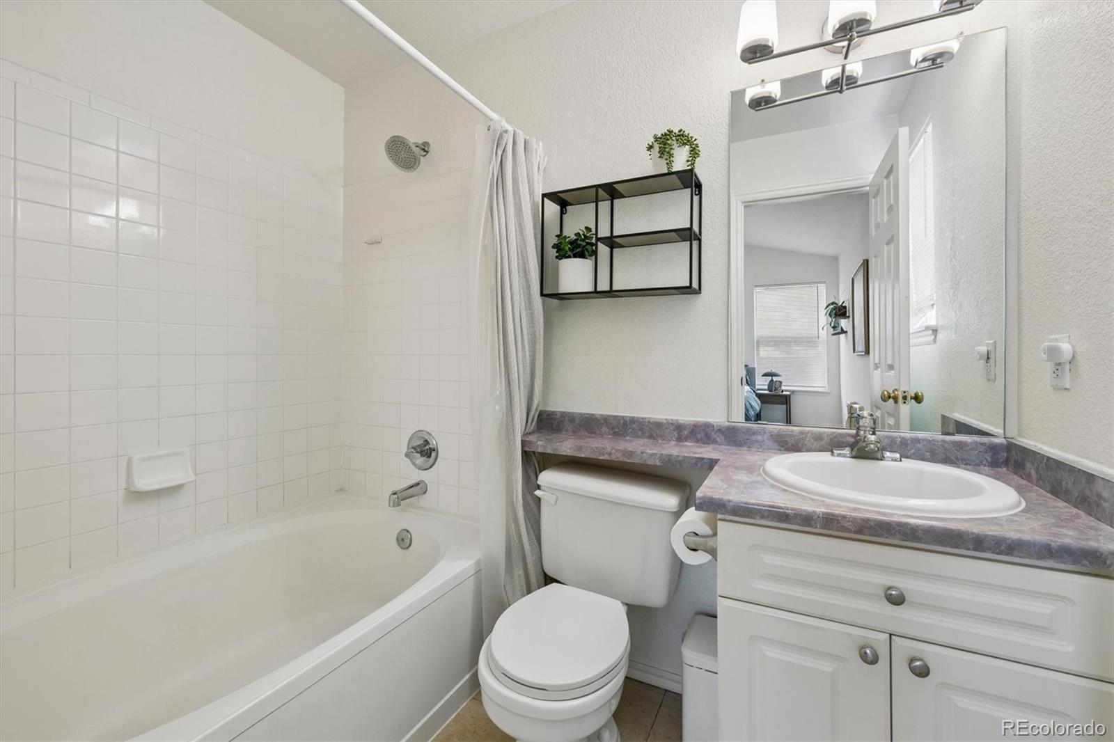MLS Image #16 for 9659  queenscliffe drive,littleton, Colorado