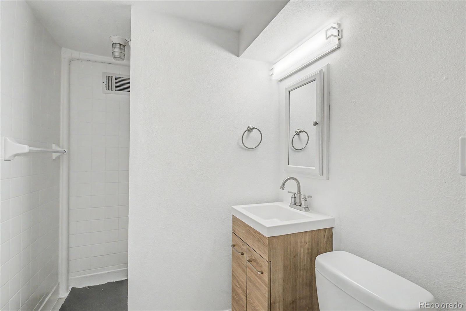 MLS Image #26 for 1551 n krameria street,denver, Colorado