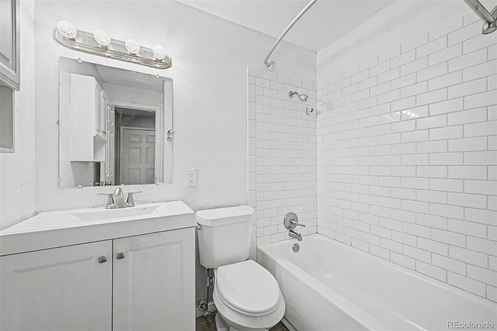 MLS Image #24 for 1182 s eagle circle b,aurora, Colorado