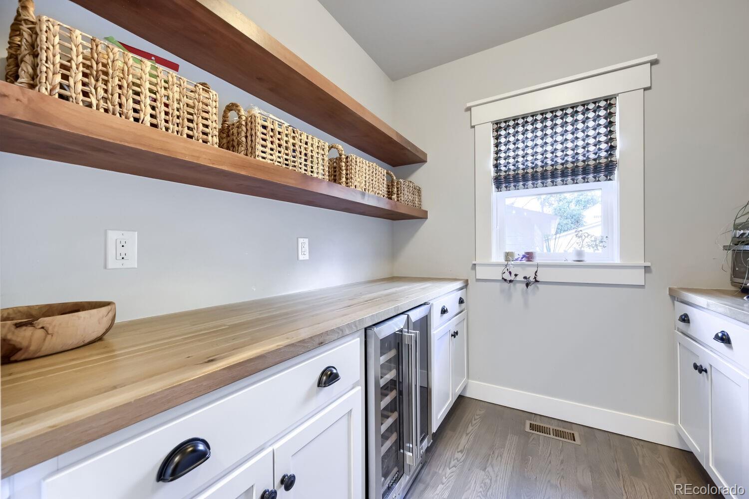 MLS Image #12 for 2322  hudson street,denver, Colorado