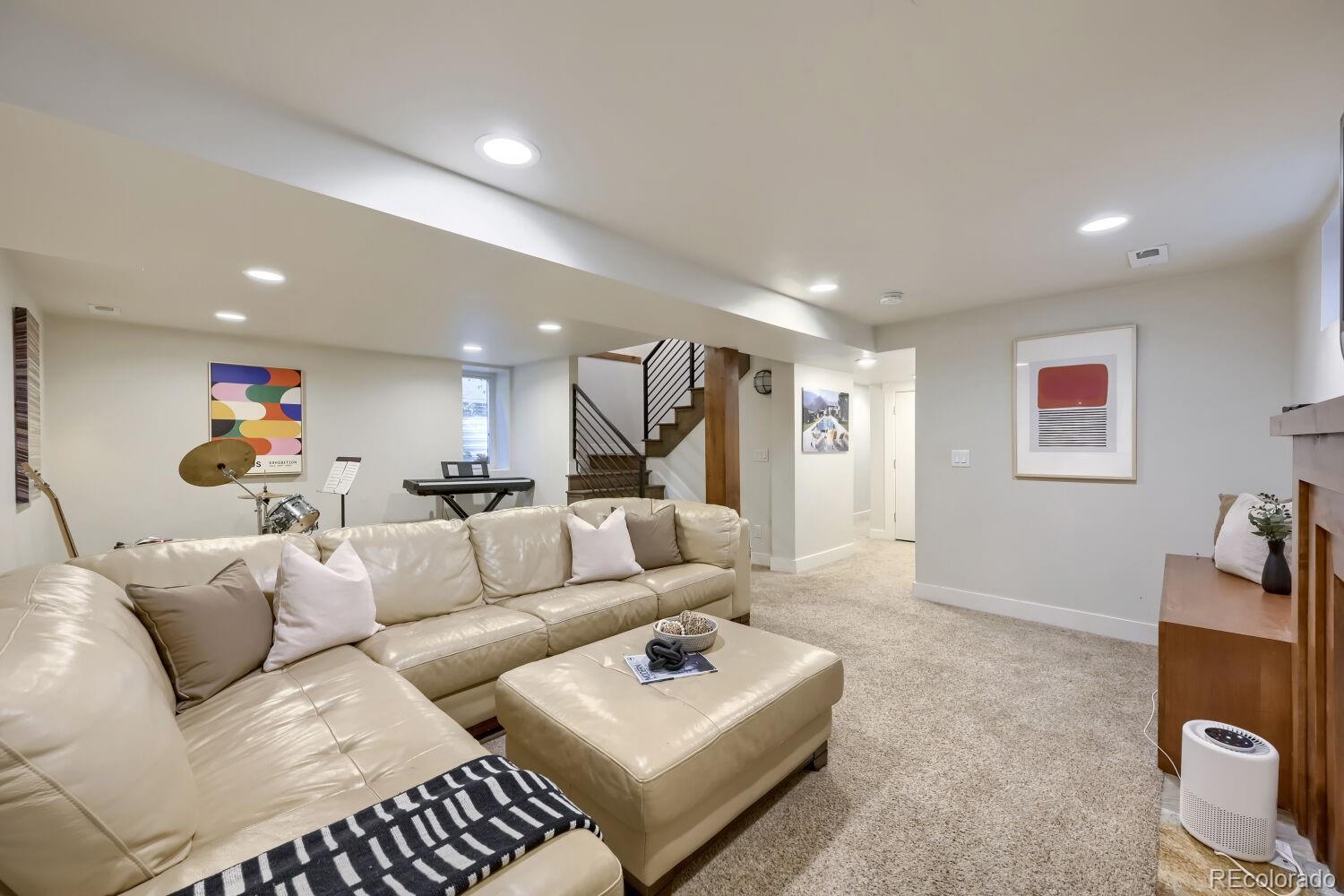 MLS Image #23 for 2322  hudson street,denver, Colorado