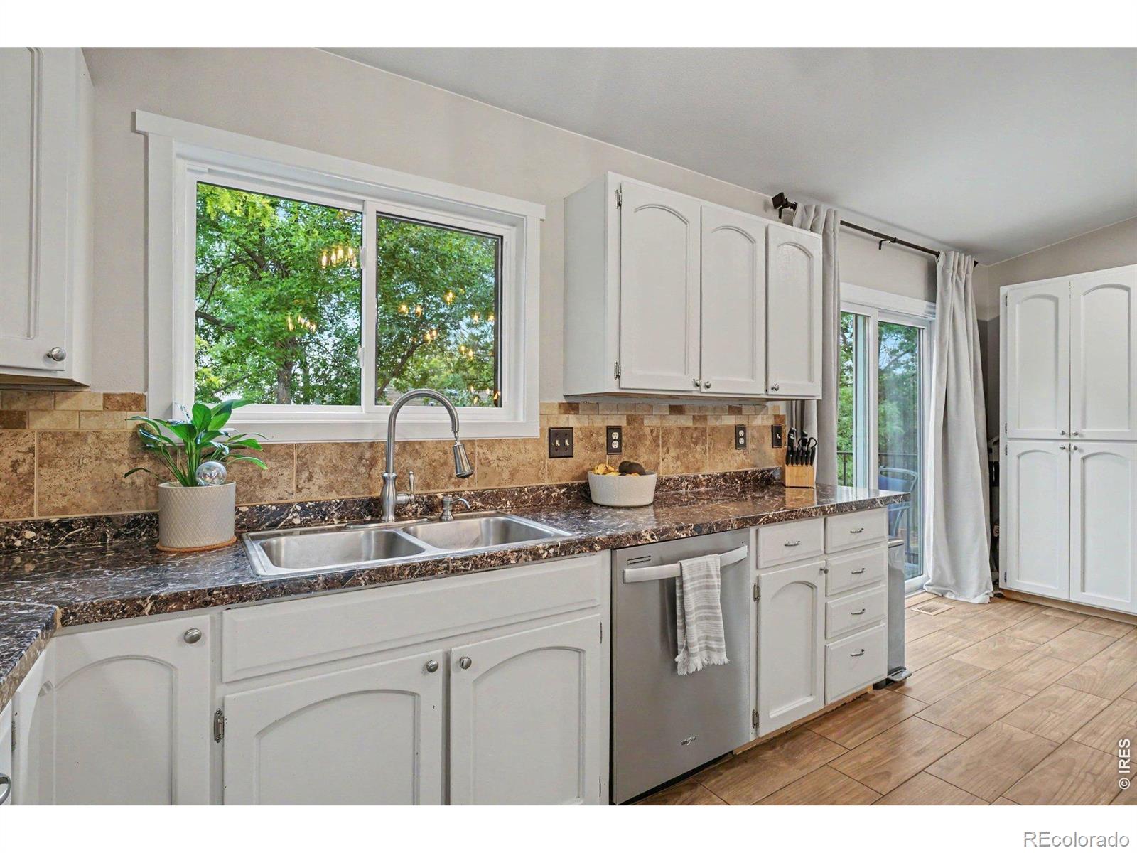 MLS Image #11 for 350  slippery elm place,loveland, Colorado