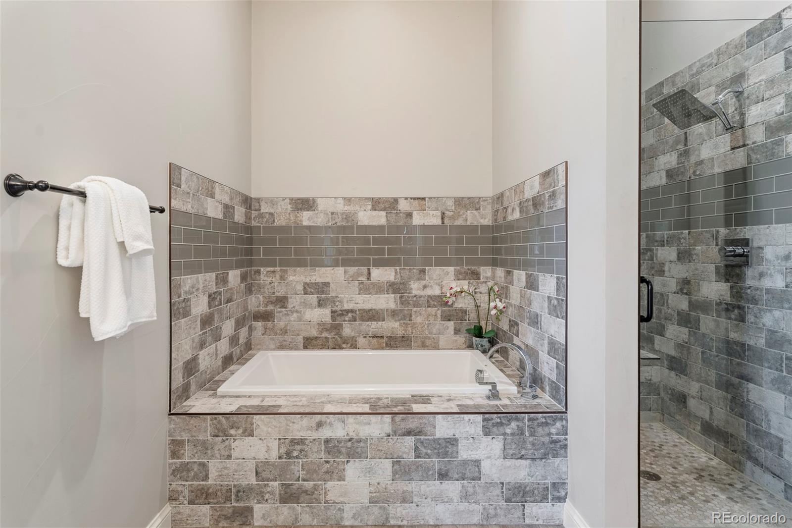 MLS Image #24 for 175 s jasmine street,denver, Colorado