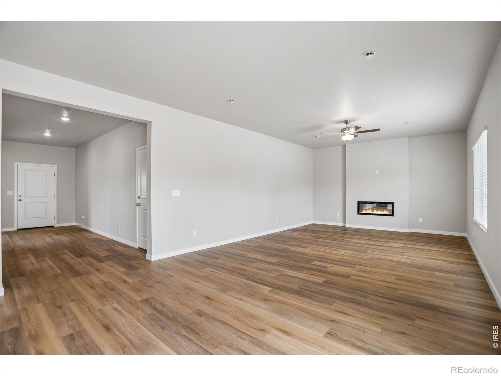 MLS Image #3 for 851  emerald lakes street,severance, Colorado