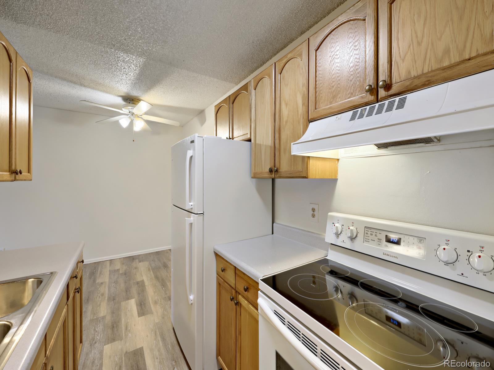 MLS Image #6 for 10211  ura lane 303,denver, Colorado
