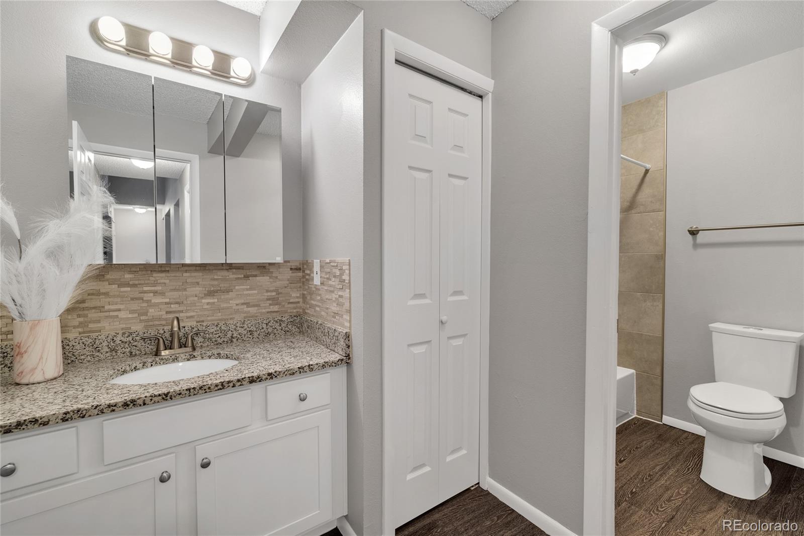MLS Image #10 for 14437 e 1st drive c04,aurora, Colorado