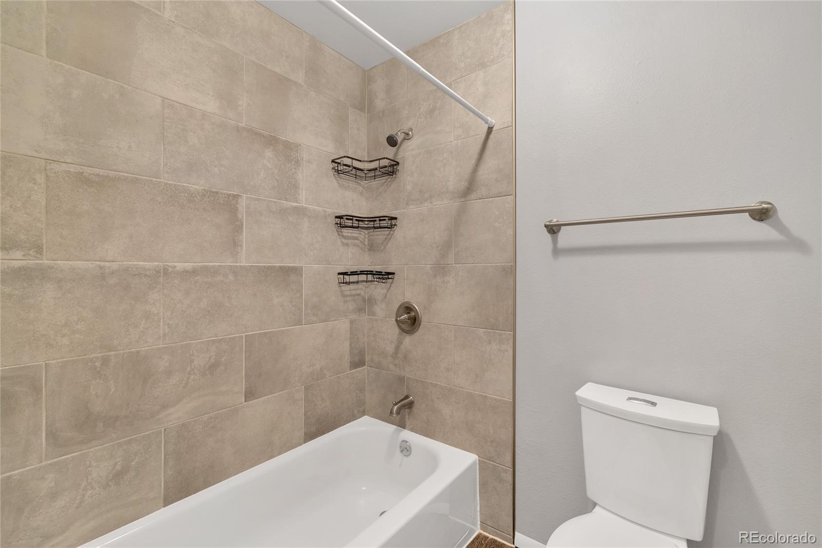 MLS Image #11 for 14437 e 1st drive c04,aurora, Colorado