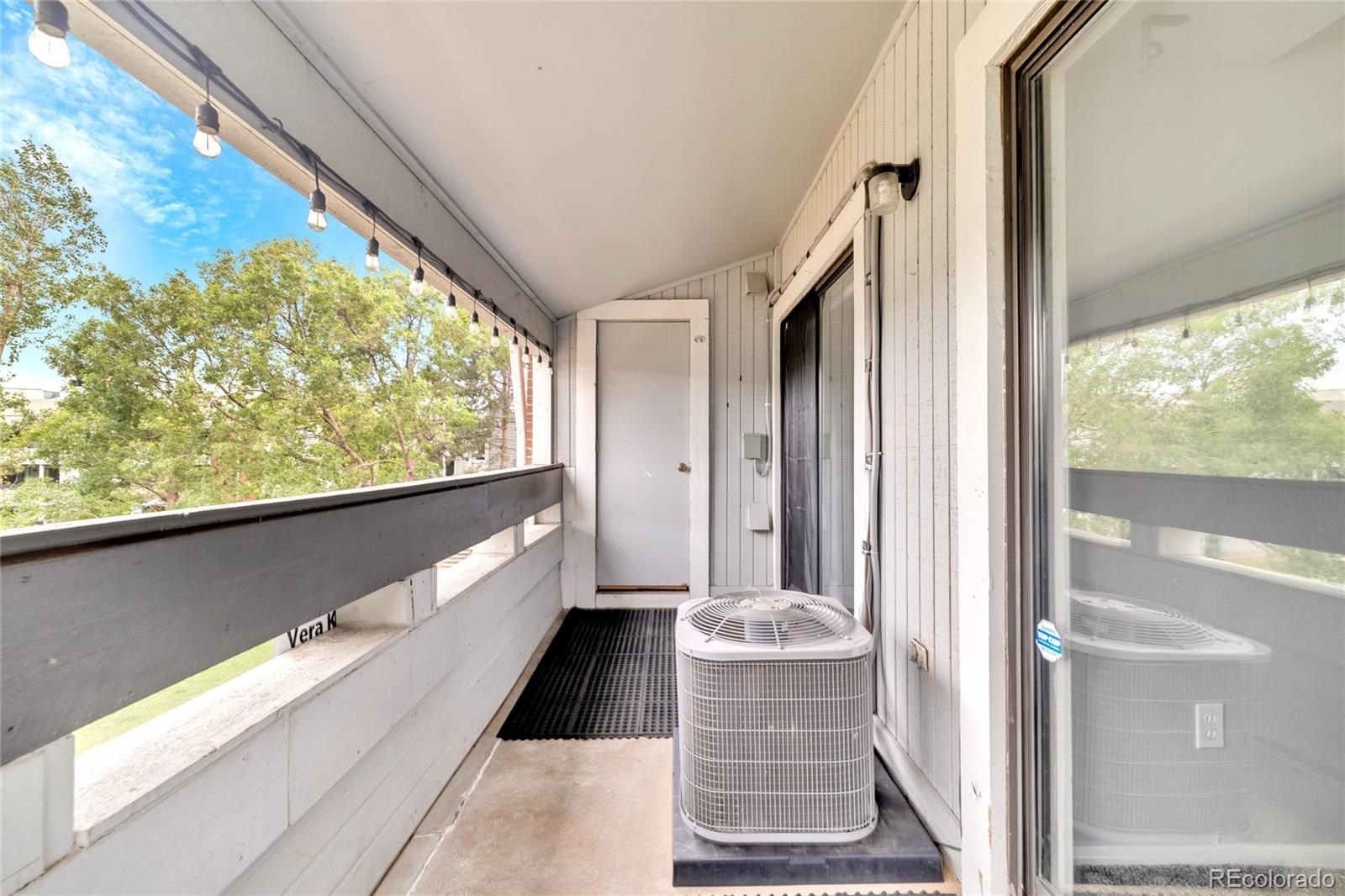 MLS Image #13 for 14437 e 1st drive c04,aurora, Colorado