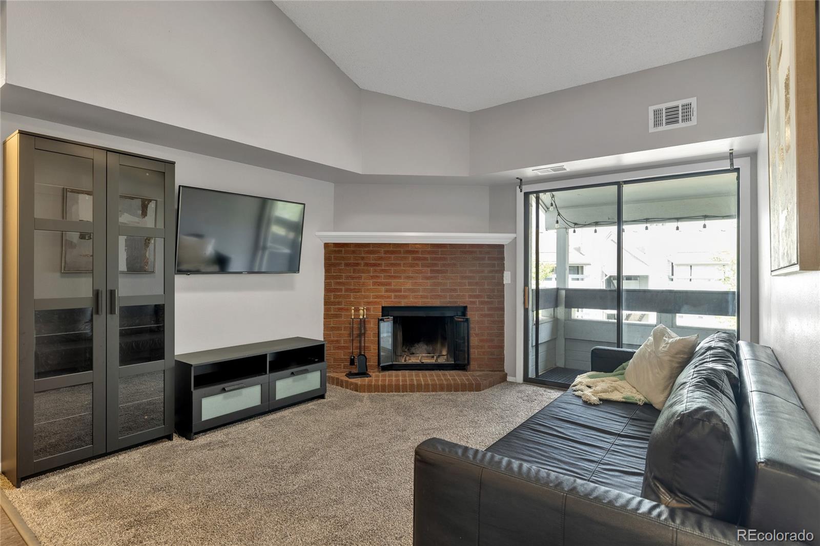 MLS Image #2 for 14437 e 1st drive c04,aurora, Colorado