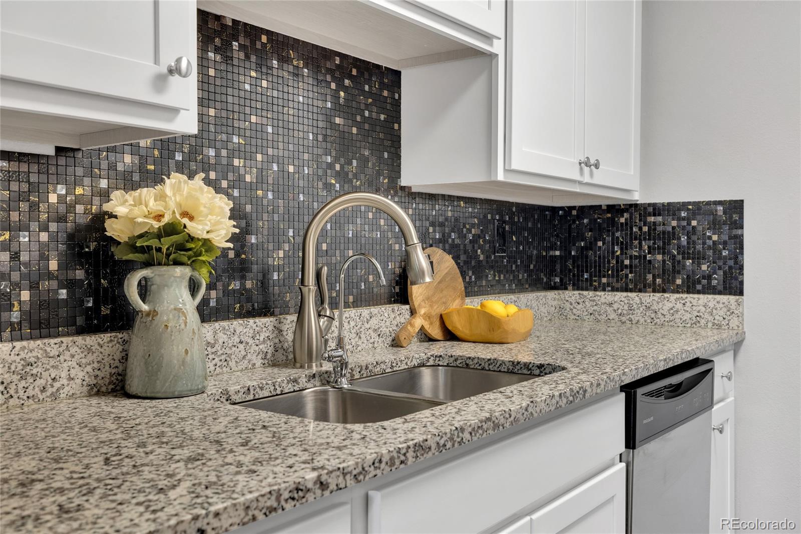 MLS Image #6 for 14437 e 1st drive c04,aurora, Colorado