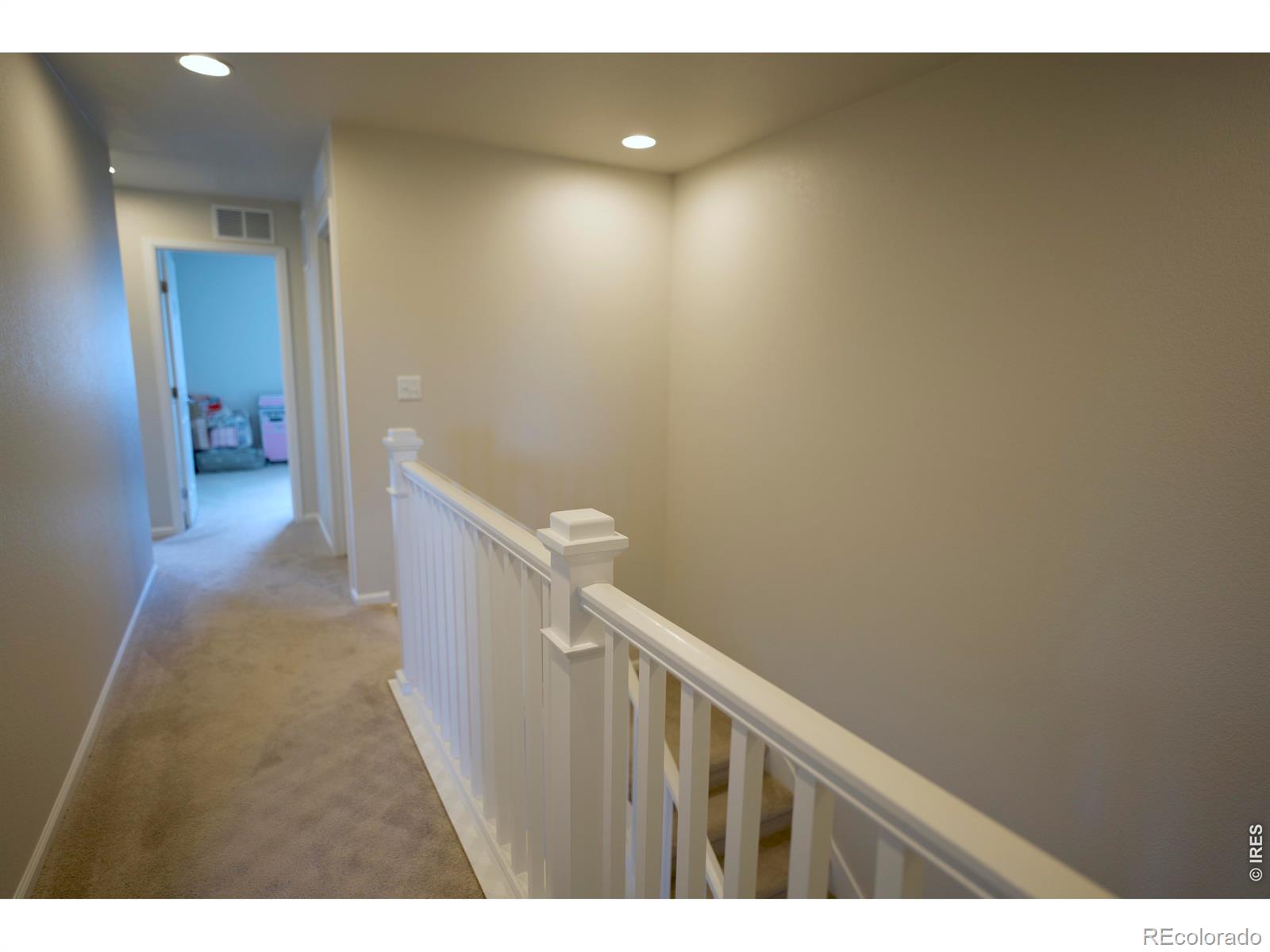 MLS Image #11 for 6673 n ceylon street,denver, Colorado