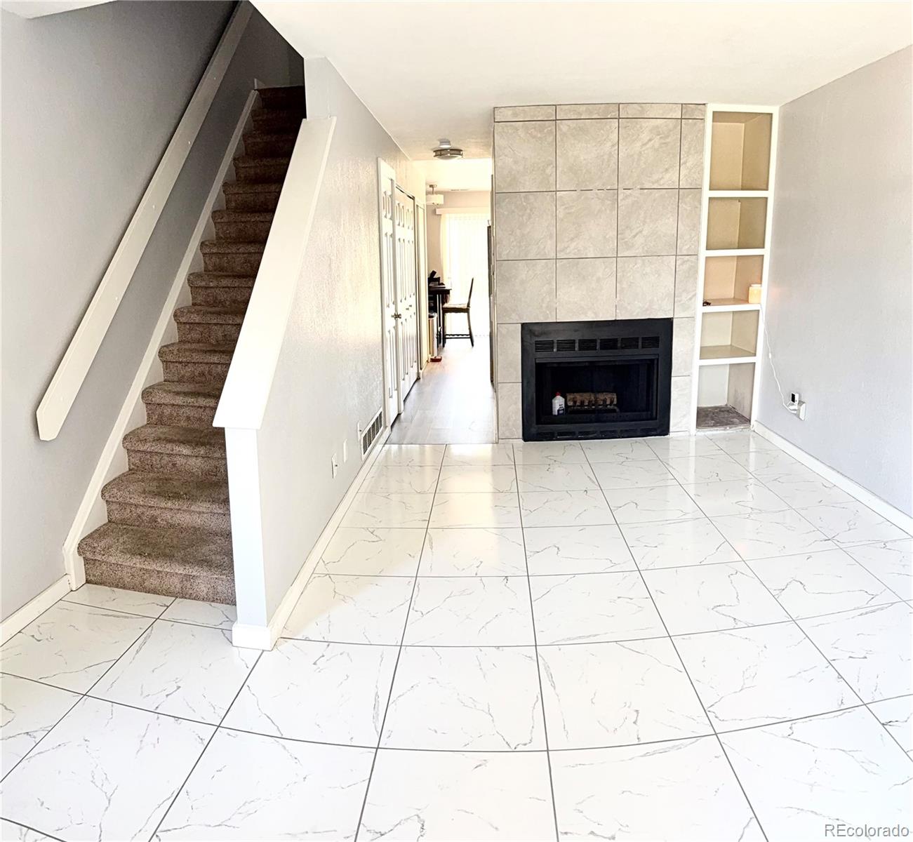 MLS Image #2 for 175 s sable boulevard,aurora, Colorado