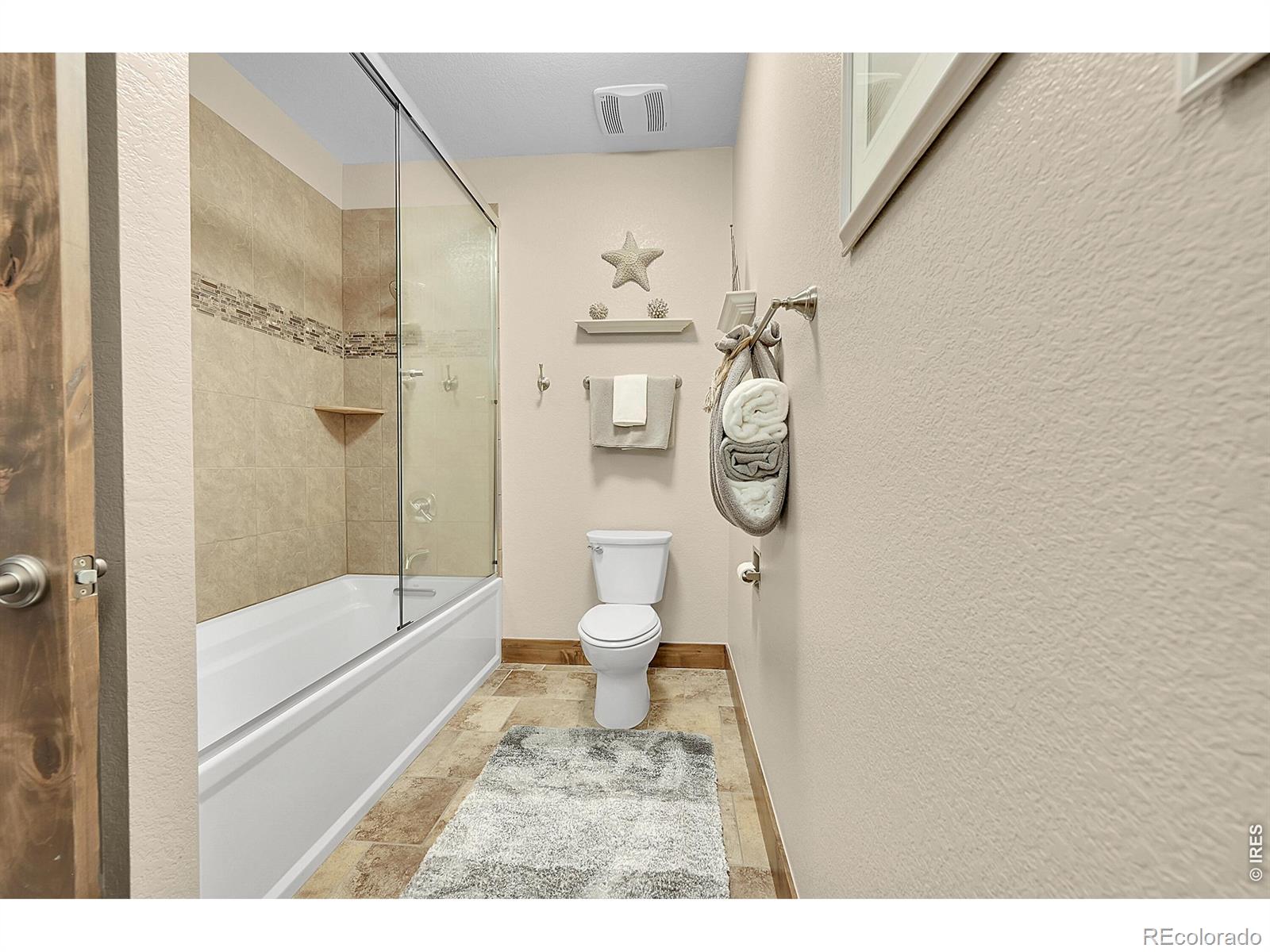 MLS Image #11 for 608  riverside court,greeley, Colorado