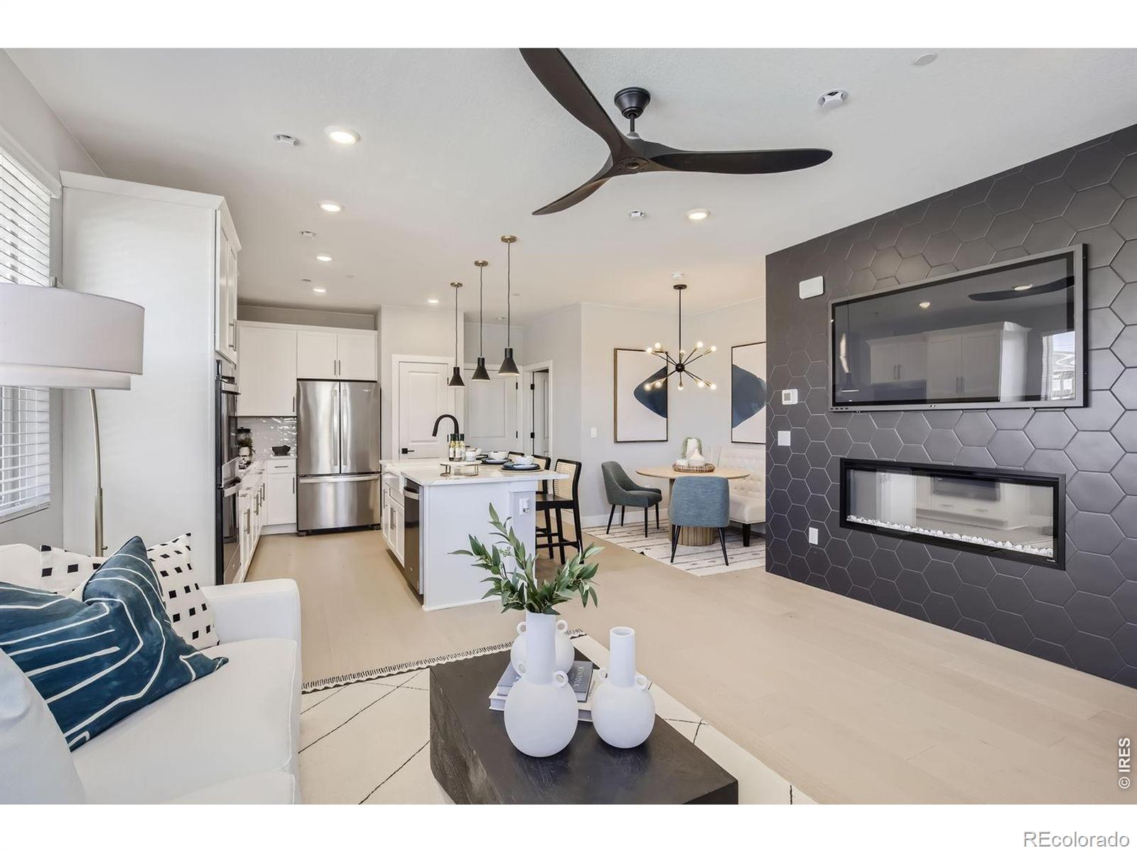 MLS Image #6 for 2841  bear springs circle,longmont, Colorado