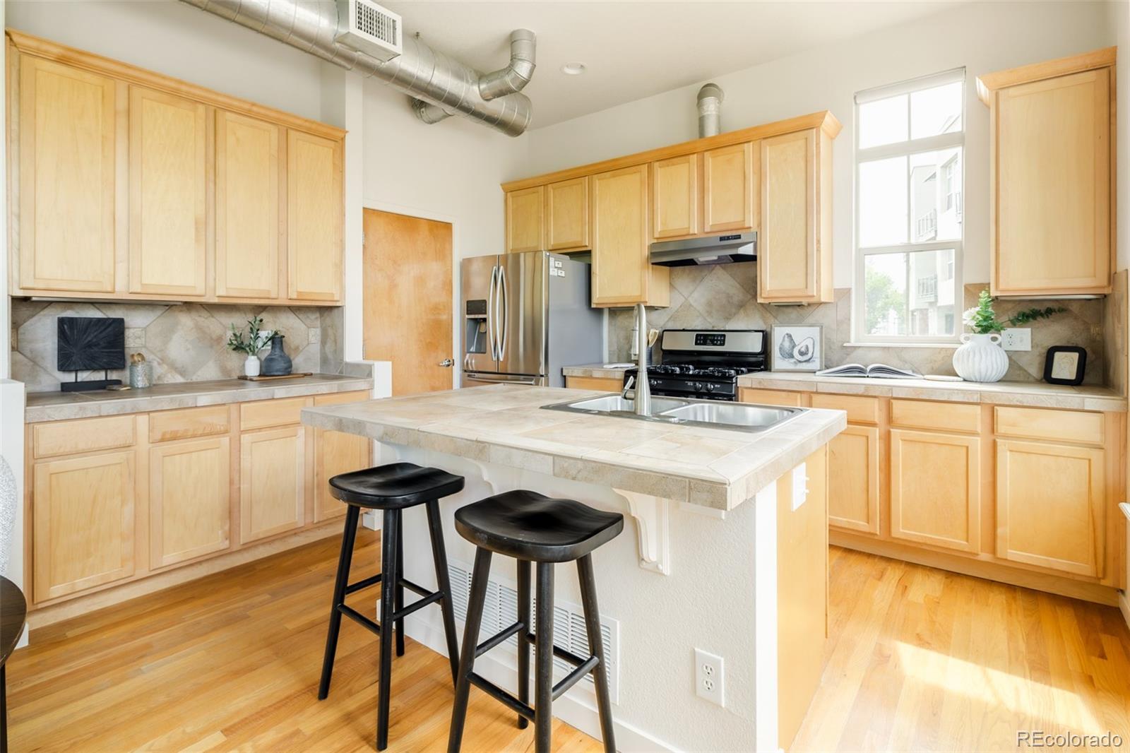 MLS Image #16 for 2889  syracuse court,denver, Colorado