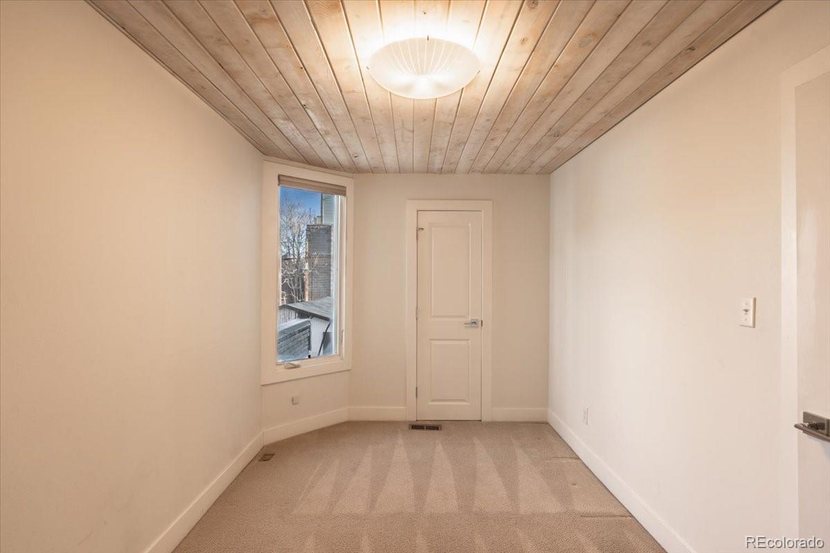MLS Image #13 for 3014  california street,denver, Colorado