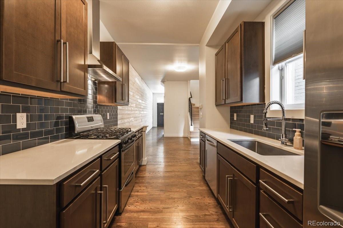 MLS Image #4 for 3014  california street,denver, Colorado