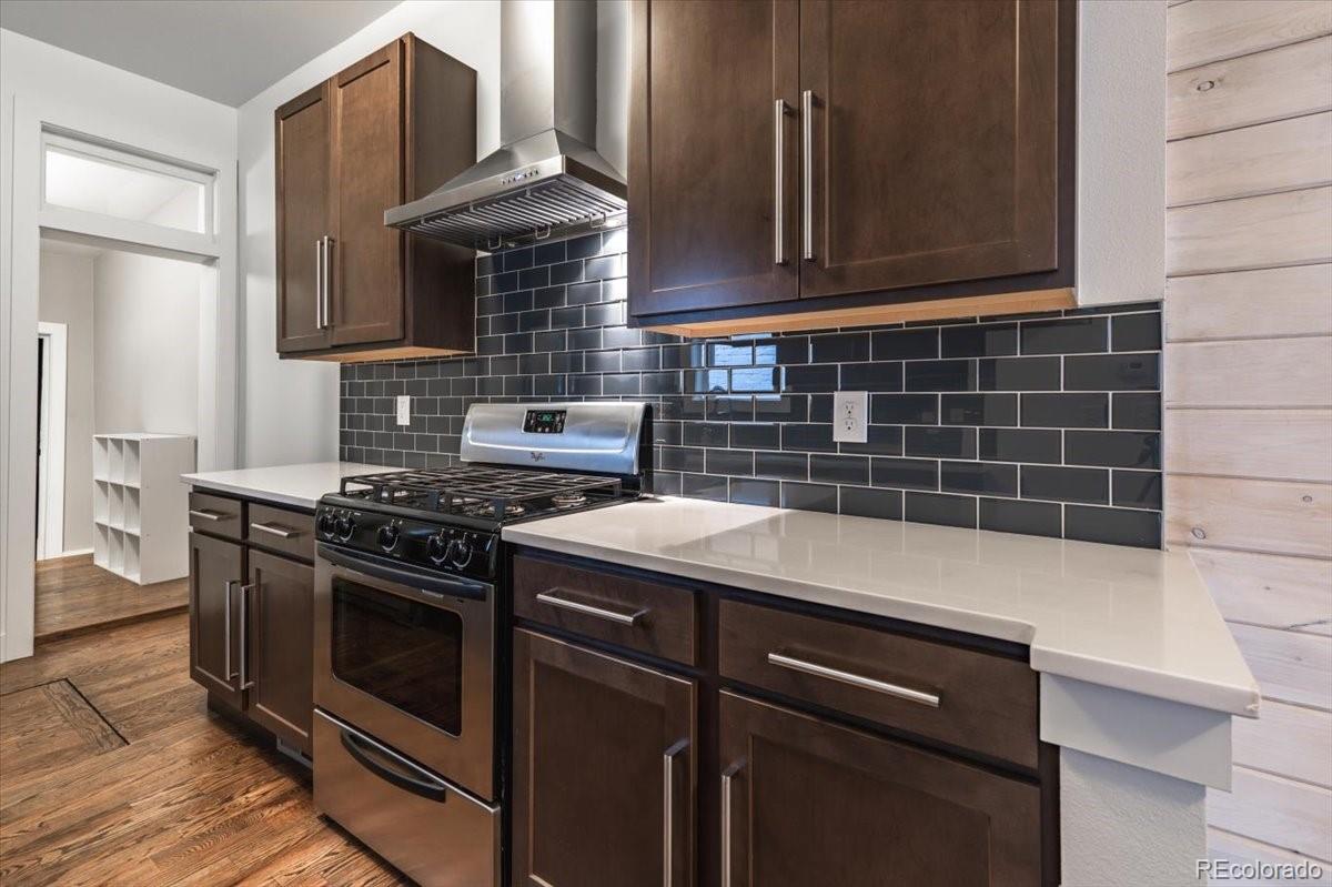 MLS Image #5 for 3014  california street,denver, Colorado
