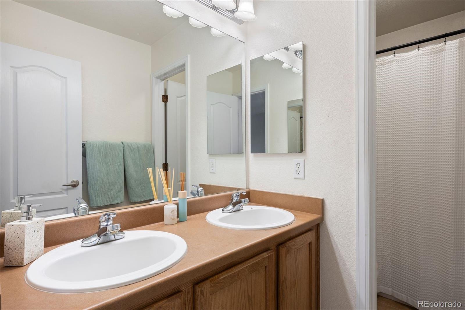 MLS Image #18 for 5321  windflower lane,highlands ranch, Colorado