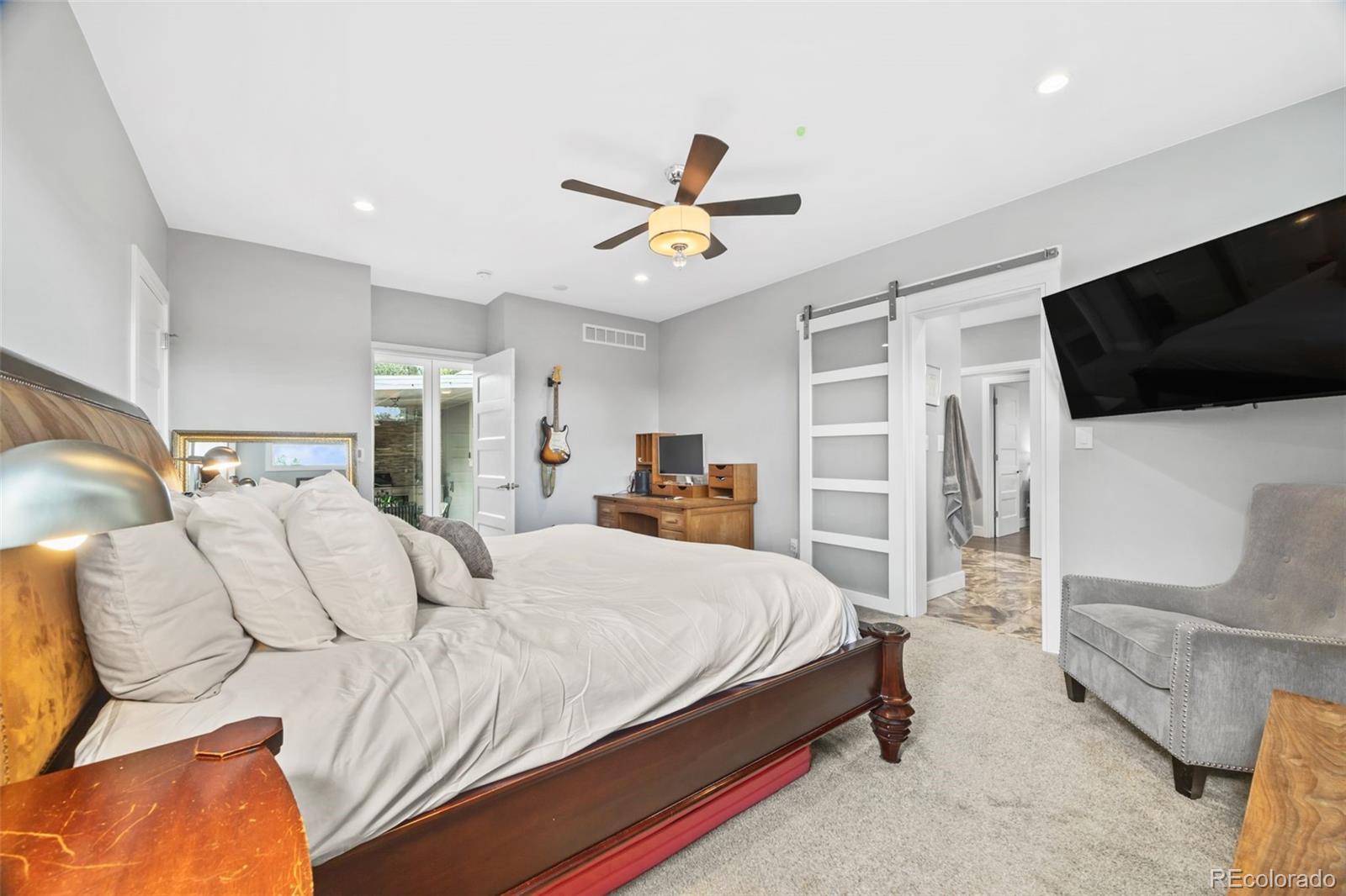 MLS Image #17 for 693 s ivy way,denver, Colorado
