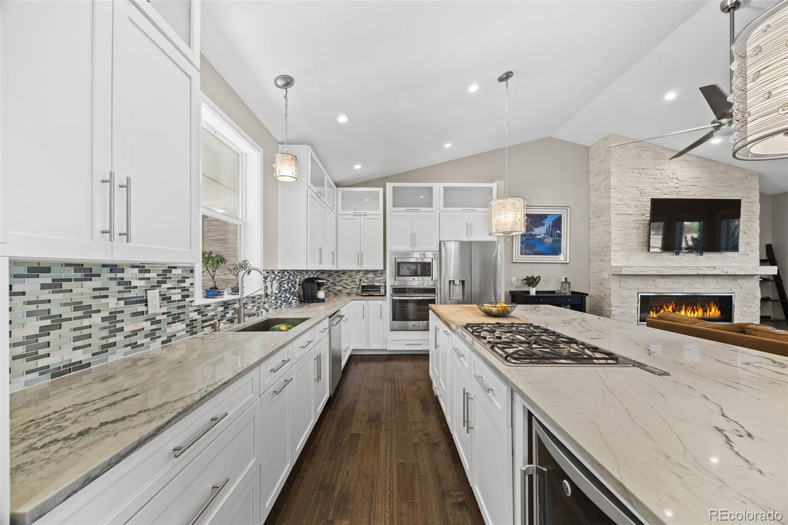MLS Image #6 for 693 s ivy way,denver, Colorado