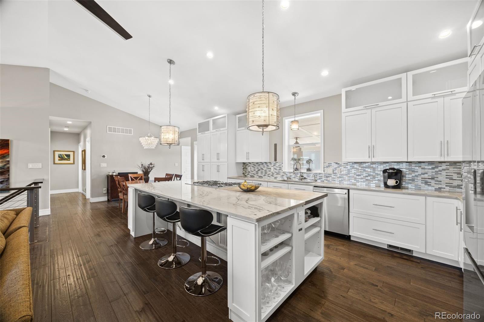 MLS Image #9 for 693 s ivy way,denver, Colorado