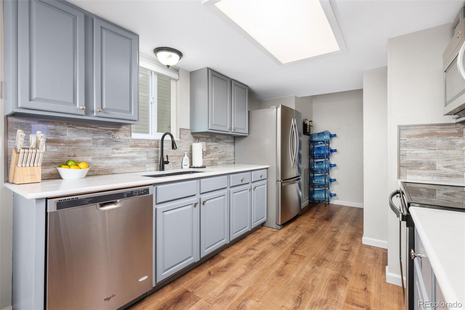 MLS Image #10 for 11209  holly street,thornton, Colorado