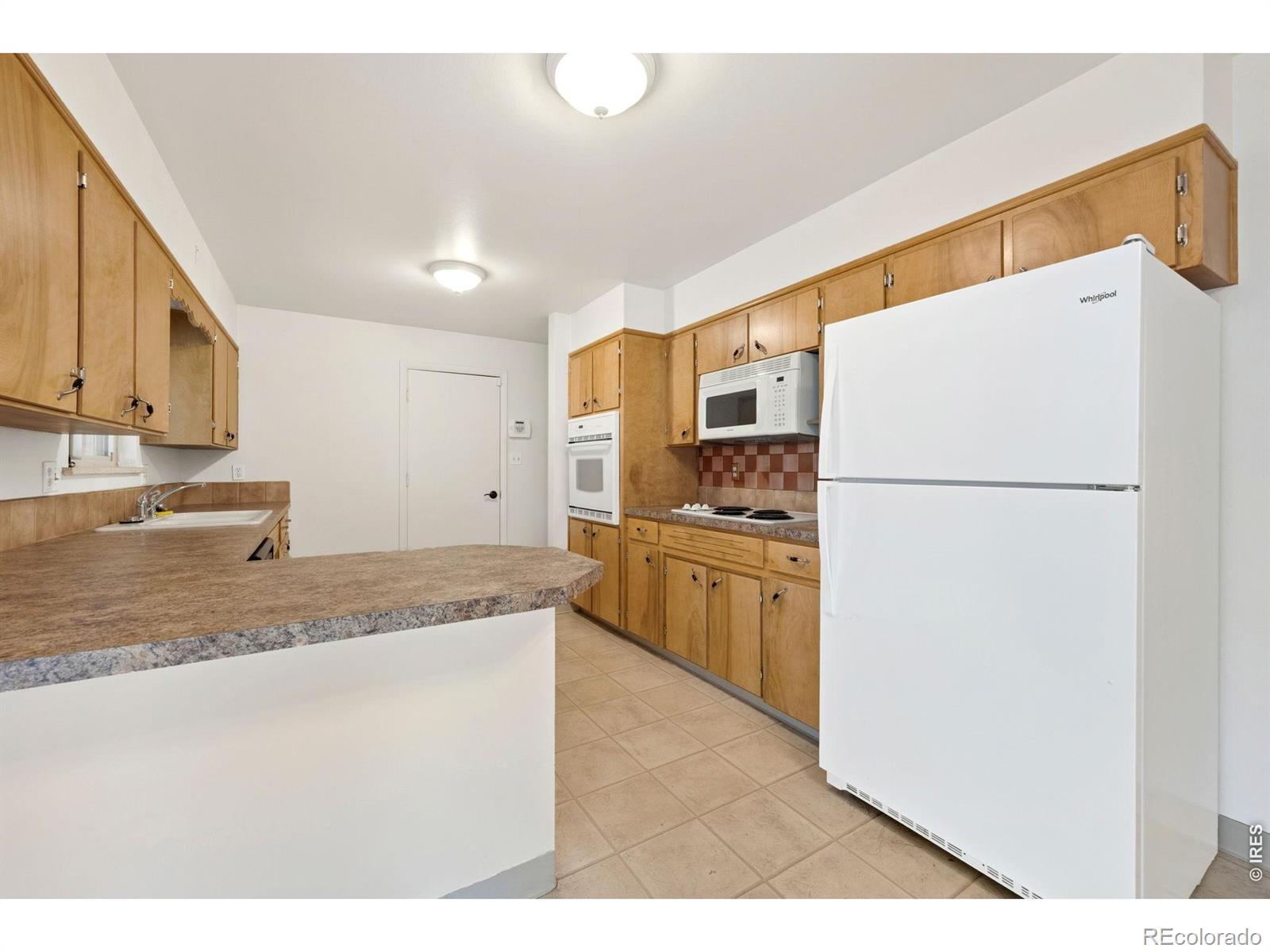MLS Image #13 for 1607  agate court,loveland, Colorado