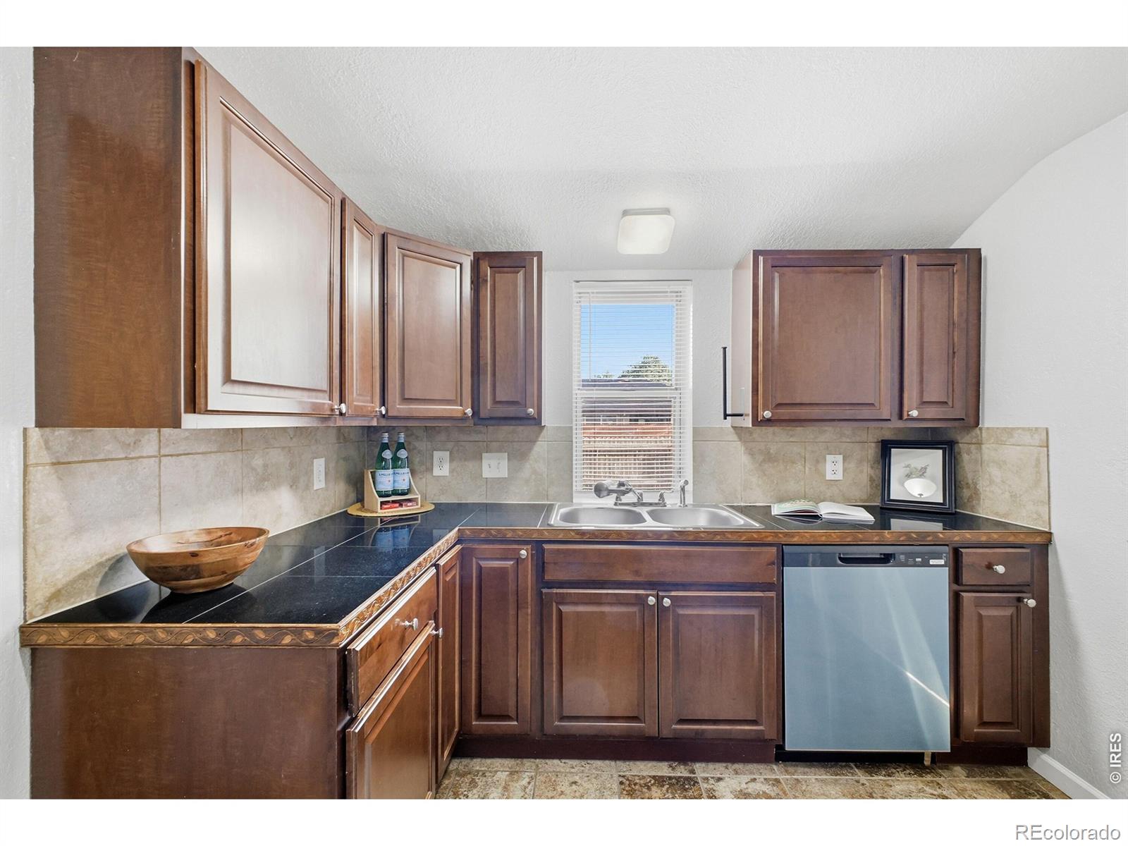 MLS Image #18 for 367 s jasmine street,denver, Colorado